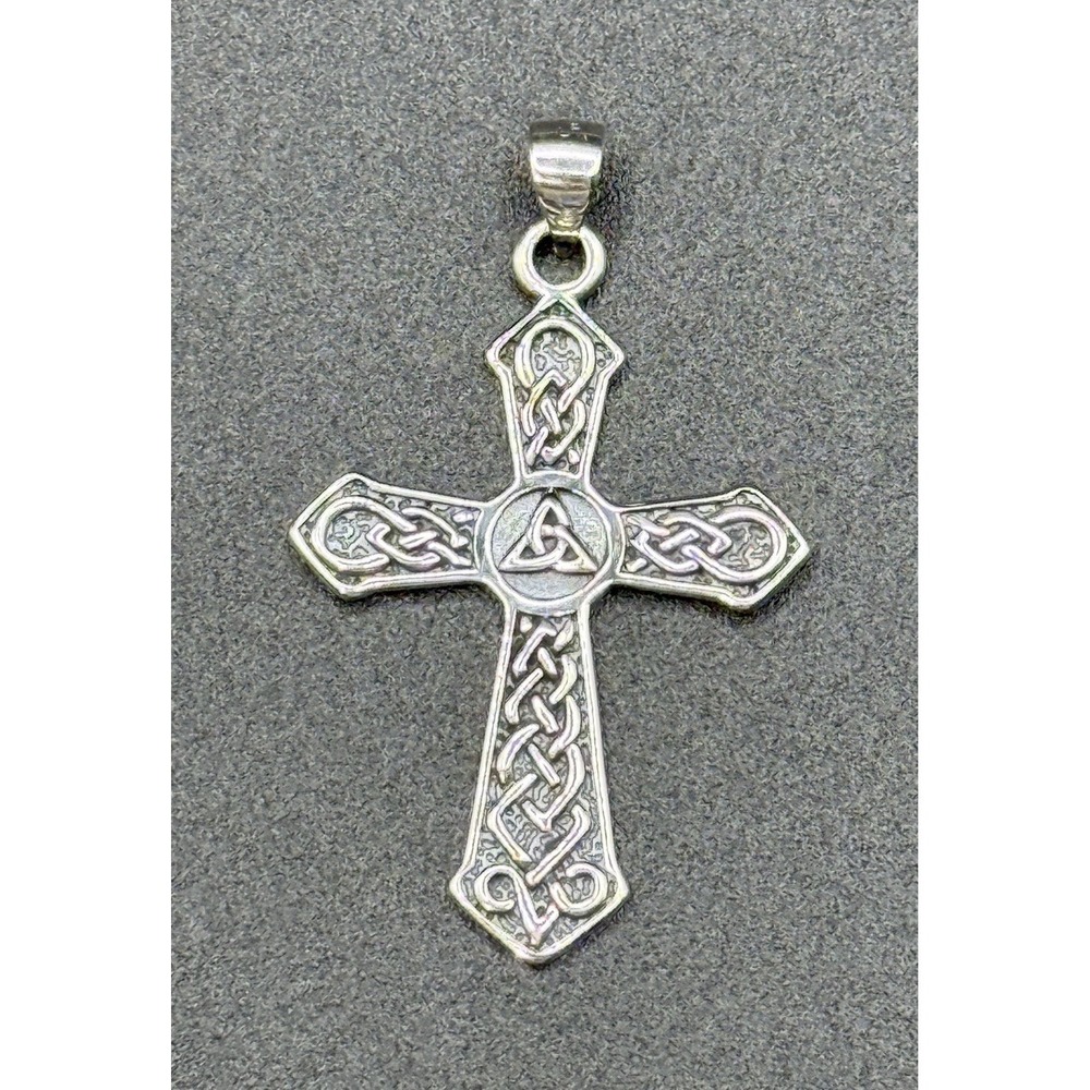 New Condition Sterling Silver Celtic Cross Triquetra Pendant 925